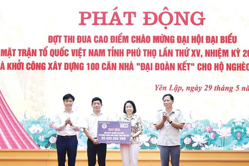 Tuổi cao nêu gương sáng