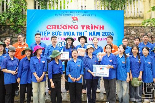 2.200 thanh niên tình nguyện tiếp sức Kỳ thi vào lớp 10