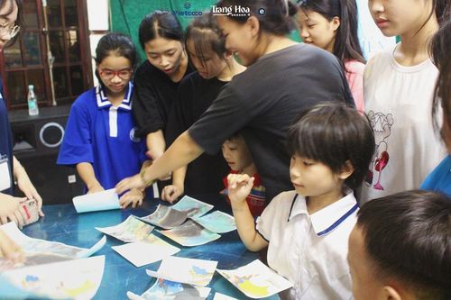 TRANG HOA MÙA 4: Hành trình 'Chạm Ký Ức' cùng 'Tháng Anh Hùng'
