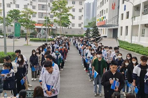 Thủ khoa kỳ thi đánh giá năng lực năm 2024 đạt 129/150 điểm