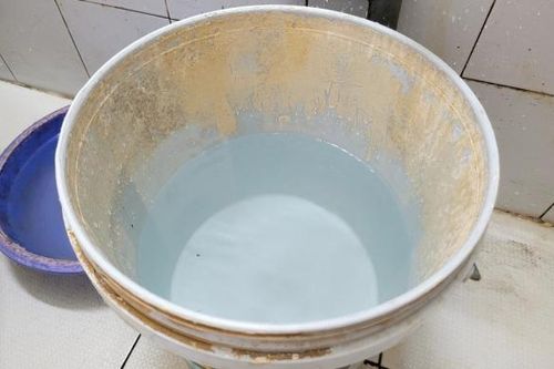 Khởi tố cô giáo vô ý làm cháu bé 2 tuổi ngã vào xô nước tử vong