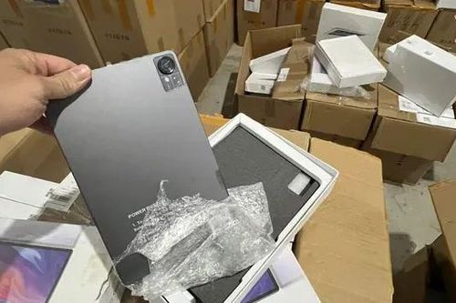 Phát hiện khoảng 2.000 chiếc Iphone, Ipad nhập lậu
