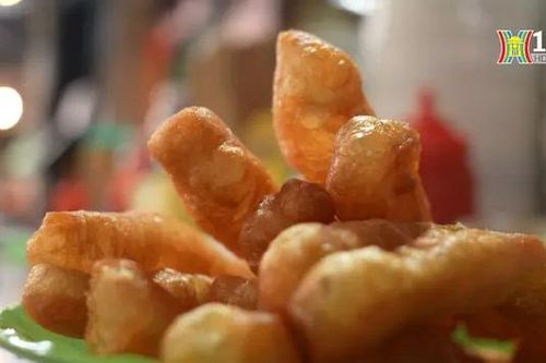 Quẩy - món ăn kèm hoàn hảo