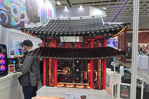Những bộ máy tính 'độ' độc nhất vô nhị tại Computex 2024