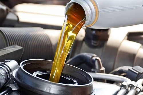 Dầu nhớt ô tô càng đặc càng tốt, đúng hay sai?
