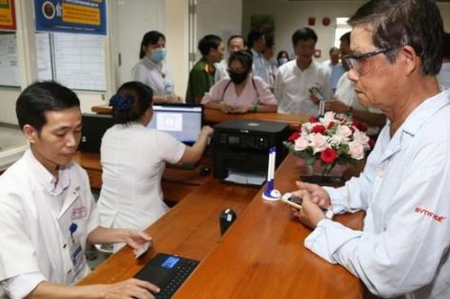 Chuyển đổi số ngành y tế giúp người dân được tiếp cận các dịch vụ kịp thời, hiệu quả