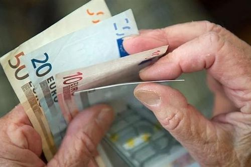 EU quy định mức trần thanh toán bằng tiền mặt