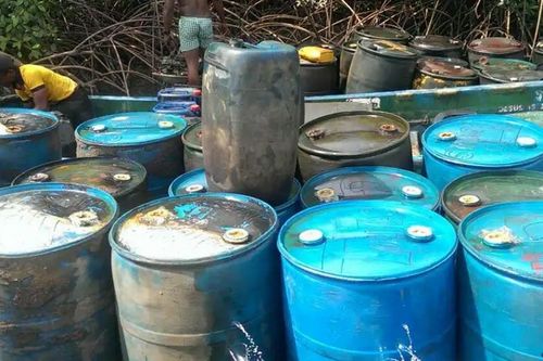 Nigeria mạnh tay ngăn chặn nạn trộm cắp dầu