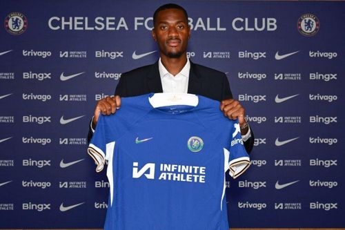 Chelsea chính thức chiêu mộ tân binh đầu tiên