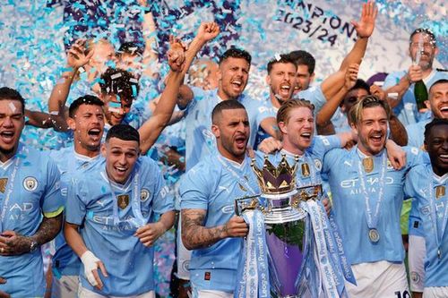 Man City đang 'phản công' cả Premier League