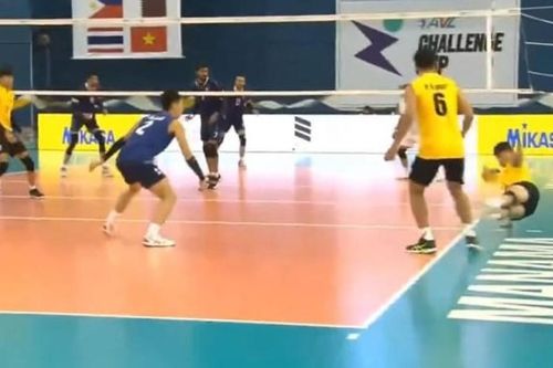 ĐT bóng chuyền Việt Nam thua cay đắng Pakistan sau tình huống gây tranh cãi