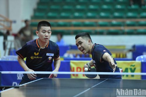 Anh Hoàng-Đình Đức, Mai Ngọc-Thị Nga bảo vệ chức vô địch nội dung đôi nam, đôi nữ