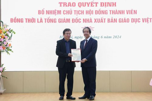 Trao quyết định bổ nhiệm Chủ tịch Hội đồng thành viên kiêm Tổng Giám đốc Nhà xuất bản Giáo dục Việt Nam