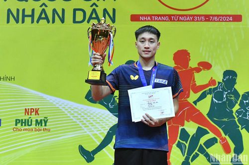 Nguyễn Anh Tú lần thứ ba vô địch nội dung đơn nam