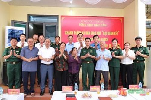 Tổng cục Hậu cần khánh thành 'Nhà đại đoàn kết' tặng gia đình bà Nguyễn Thị Thạch