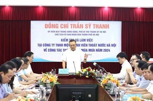 Chủ tịch Trần Sỹ Thanh: Chủ động phương án ứng phó, bảo đảm phương án thoát nước cho Hà Nội