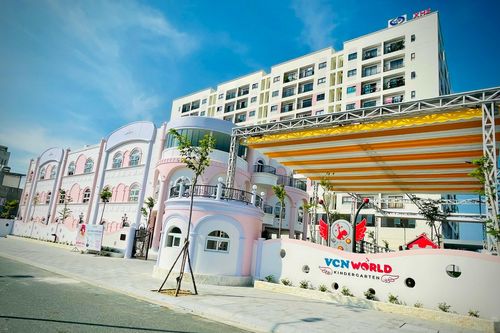 Mầm non VCN World Nha Trang muốn phụ huynh chấp nhận rủi ro khi con học bơi?