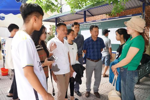 Không để thí sinh vì điều kiện khó khăn bỏ thi vào lớp 10