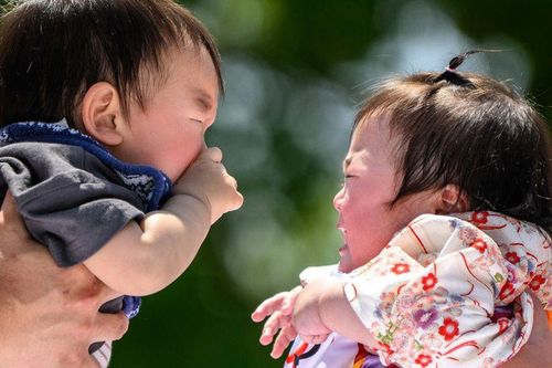 Nhật Bản ra mắt ứng dụng hẹn hò AI để giải quyết tỷ lệ sinh giảm