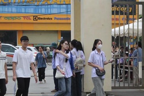 Thủ khoa vào lớp 10 Trường THPT chuyên Lam Sơn đạt 47,1 điểm