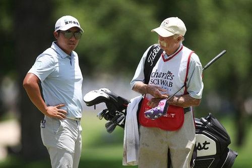 Kỷ lục golfer thay 4 caddie trong một vòng đấu tại RBC Canadian Open