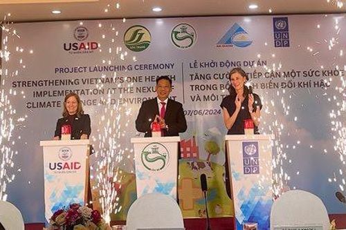 Hoa Kỳ hỗ trợ giải quyết vấn đề y tế liên quan biến đổi khí hậu và môi trường tại ĐBSCL