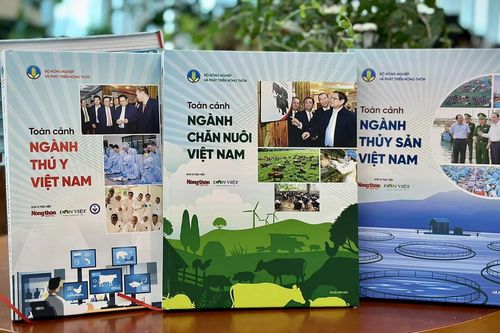 Ba cuốn sách công bố tư liệu quý liên quan đến hàng triệu nông dân Việt Nam