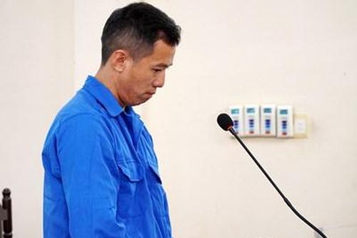 Chiếm đoạt tiền để trả nợ, nhân viên bán hàng lãnh án