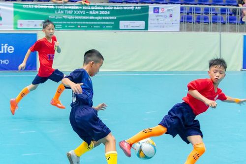 Nhi đồng Đô Lương thắng sát sao Nhi đồng Nghi Lộc (2-1)