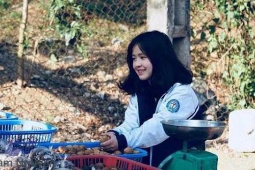 Cô gái bán lê nổi tiếng Hà Giang năm nào giờ đã 'lột xác', cuộc sống hiện tại ra sao?