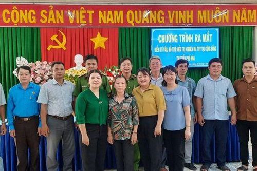 Ra mắt 'Điểm tư vấn, chăm sóc, hỗ trợ điều trị nghiện ma túy tại cộng đồng' ở thị trấn Phú Hòa