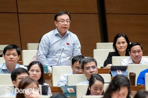 Bộ trưởng trả lời chất vấn của đại biểu Quốc hội về các vấn đề 'nóng' của ngành thể thao