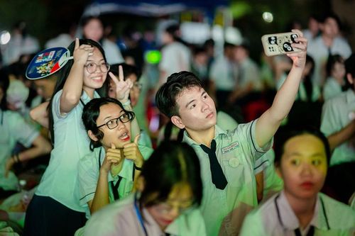 Thì thầm với mùa hạ