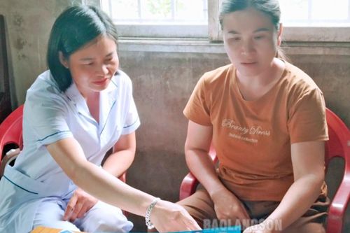 Giảm mất cân bằng giới tính khi sinh: Cách làm của Văn Lãng