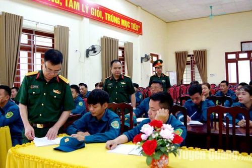 Kiểm tra công tác huấn luyện tại Bộ Chỉ huy Quân sự tỉnh