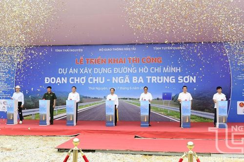 Triển khai thi công đường Hồ Chí Minh đoạn Thái Nguyên - Tuyên Quang