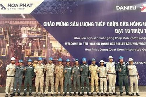 Hòa Phát cán mốc 10 triệu tấn thép cuộn cán nóng