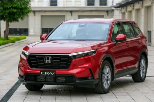 Giá lăn bánh Honda CR-V mới nhất đang cực hấp dẫn, Mazda CX-5 và Hyundai Tucson đối mặt với nỗi lo doanh số