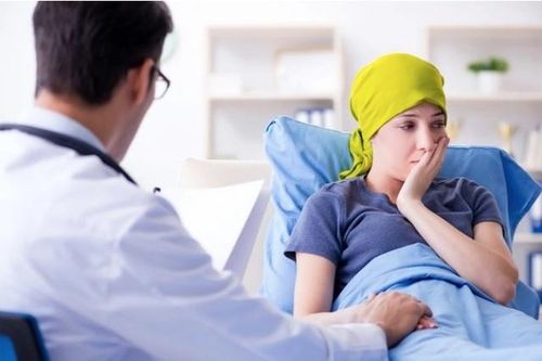Người phụ nữ phát hiện mắc 3 bệnh ung thư, đây là 7 loại ung thư có tính di truyền cao, độ tuổi U50 cần cảnh giác
