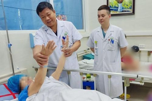 Đi khám đau đầu, người phụ nữ 42 tuổi ở Ninh Bình phát hiện khối u hiểm trong não