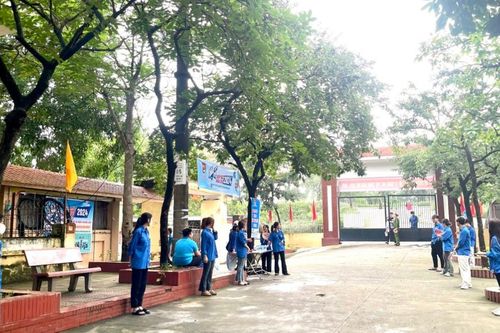 Quốc Oai có 6 sĩ tử vắng mặt trong môn thi Ngữ văn