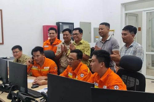 Đóng điện hạng mục đầu tiên thuộc dự án Đường dây 500kV mạch 3 Quảng Trạch-Phố Nối