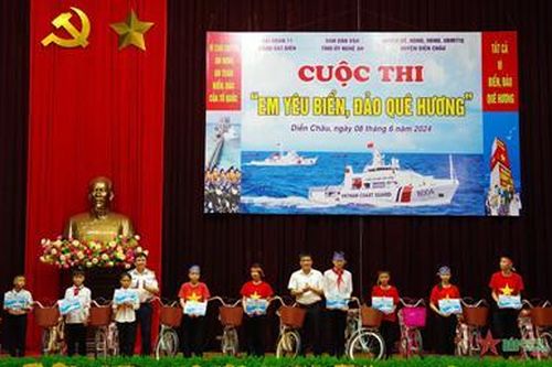 Hải đoàn 11, Vùng Cảnh sát biển 1 đồng hành với ngư dân Nghệ An