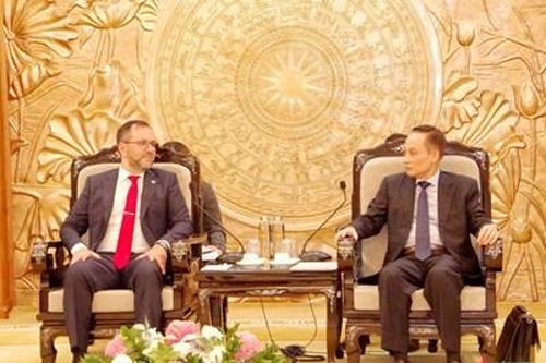 Trưởng ban Đối ngoại Trung ương Lê Hoài Trung tiếp Bộ trưởng Bộ Ngoại giao Venezuela