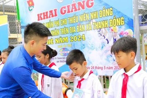 Những hoạt động ấn tượng của tuổi trẻ Nghệ An trong Chiến dịch thanh niên tình nguyện Hè