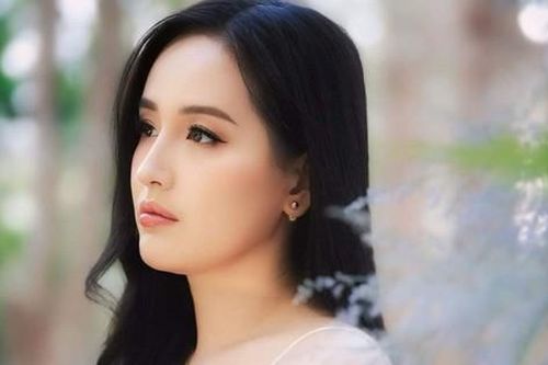 Showbiz 8/6: Nhan sắc Mai Phương Thúy trong tiệc cưới Midu gây chú ý