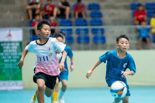 Nhi đồng Quỳ Hợp thắng áp đảo Nhi đồng Nam Đàn