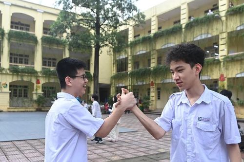 Đề thi văn vào lớp 10 của Hà Nội: 'Dám bị ghét' và dám nêu quan điểm cá nhân