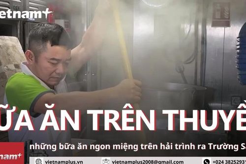 Đằng sau những bữa ăn ngon, đủ đầy trên hải trình đến Trường Sa