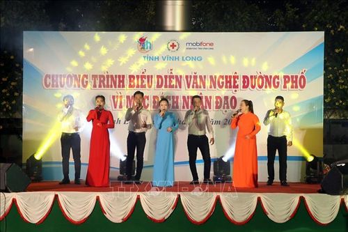Khởi động chương trình biểu diễn nghệ thuật đường phố vì mục đích nhân đạo